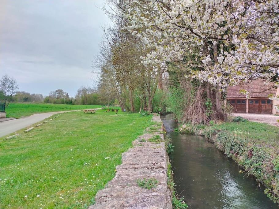 Gite La Vie Au Vert Spacieux Et Autonome Malay-le-Grand Exterior foto